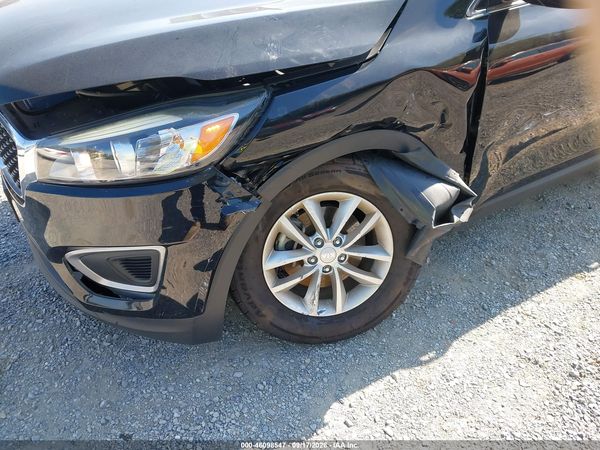2016 KIA SORENTO 2.4L LX — I6