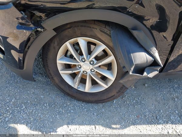 2016 KIA SORENTO 2.4L LX — I13