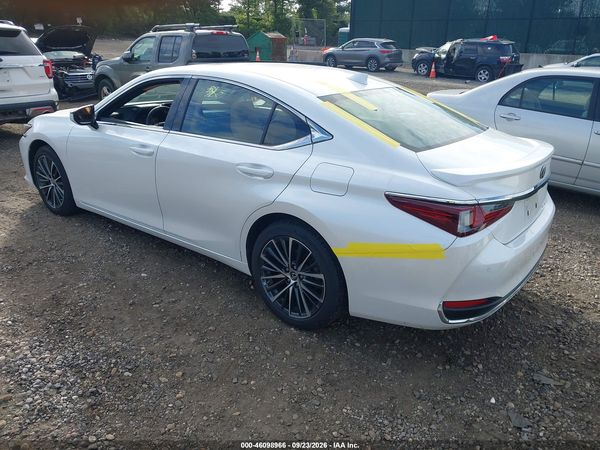 2023 LEXUS ES 300H 300h Premium — I3