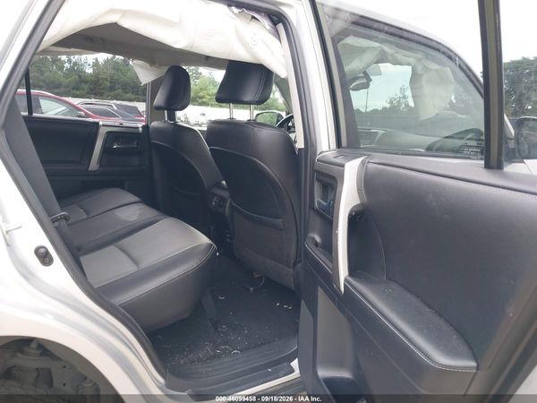 2016 TOYOTA 4RUNNER SR5 PREMIUM — I8