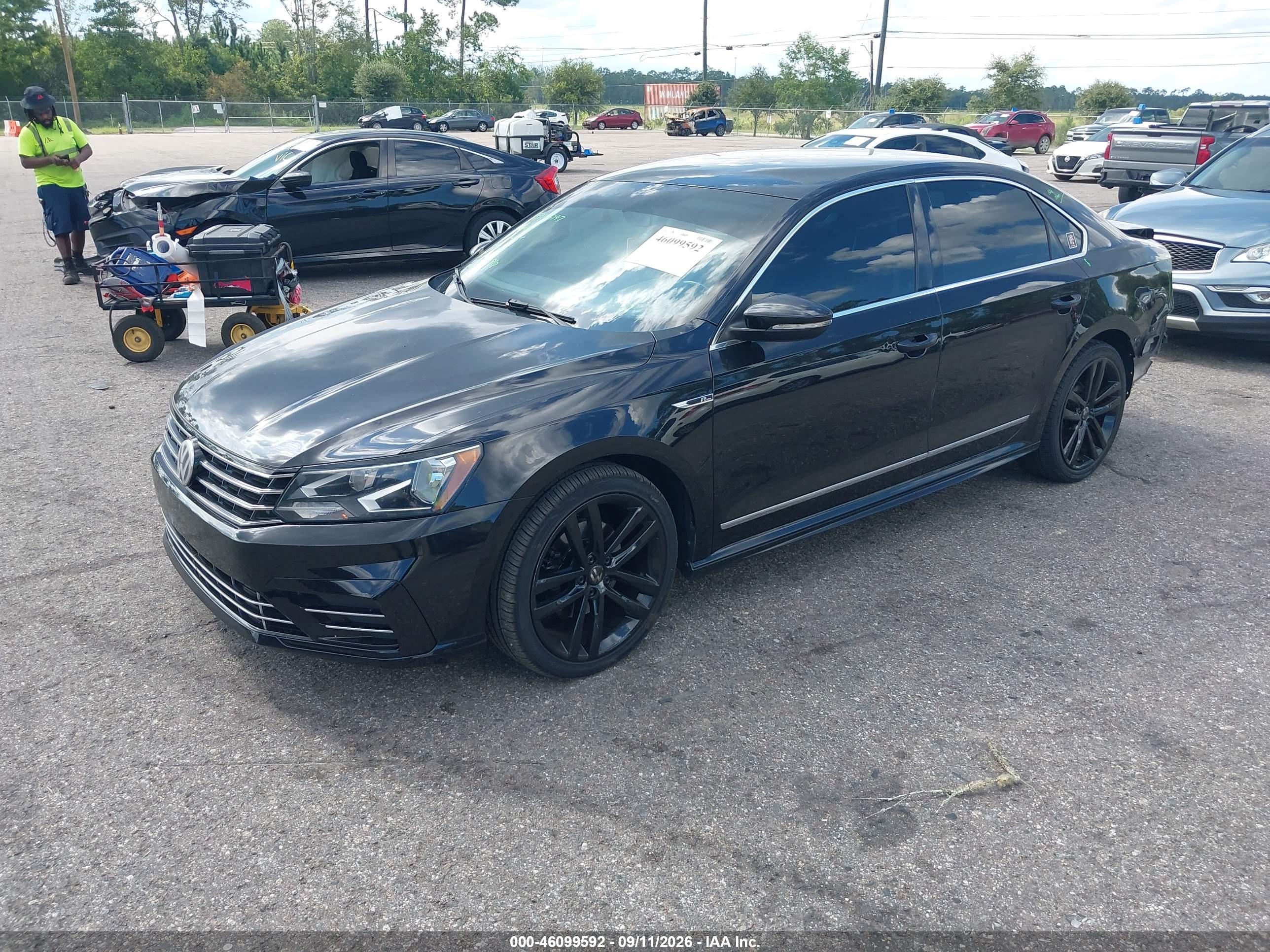 2017 VOLKSWAGEN PASSAT 1.8T R-LINE — I2