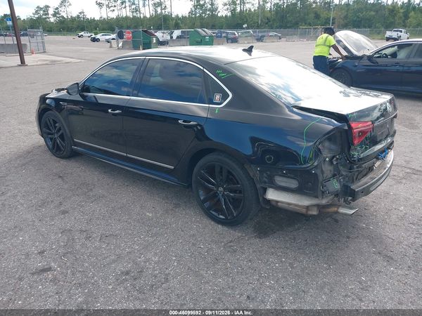 2017 VOLKSWAGEN PASSAT 1.8T R-LINE — I3
