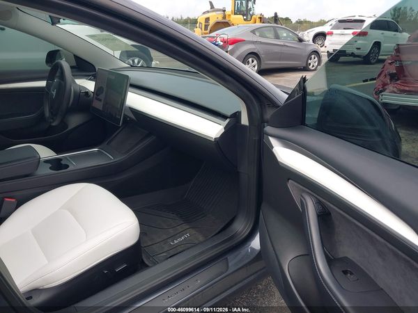 2022 TESLA MODEL 3 — I5