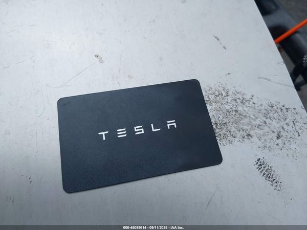 2022 TESLA MODEL 3 — I11
