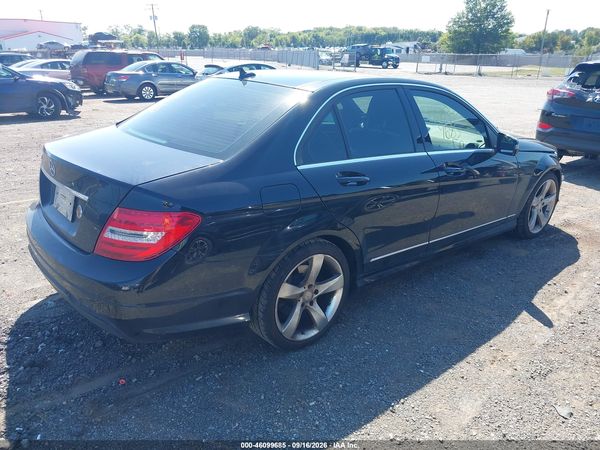 2014 MERCEDES-BENZ C 250 SPORT — I4