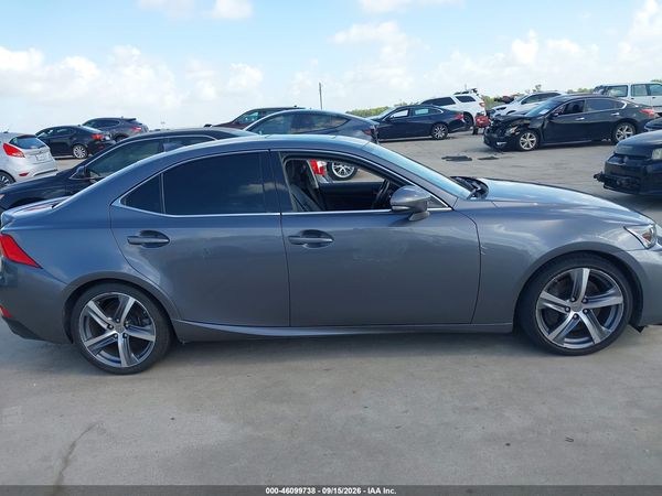 2019 LEXUS IS 300 — I116