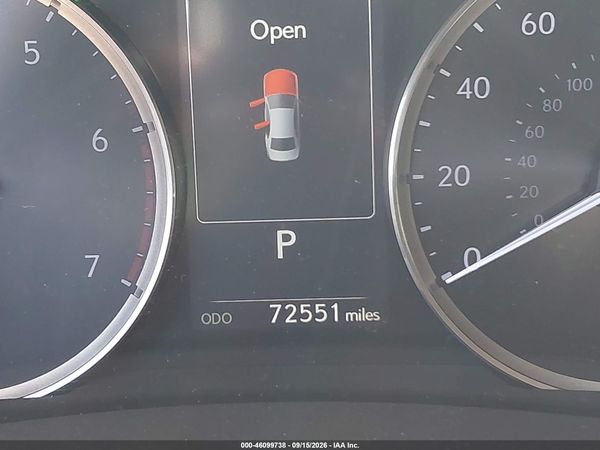 2019 LEXUS IS 300 — I118