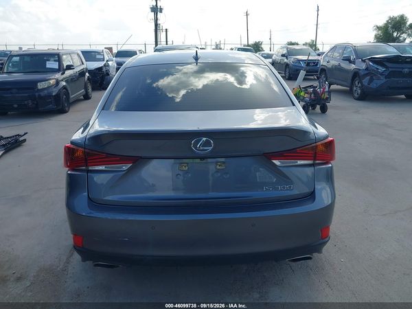 2019 LEXUS IS 300 — I119