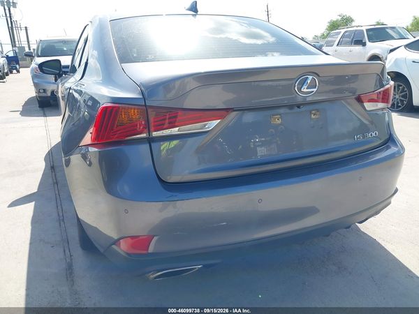 2019 LEXUS IS 300 — I155