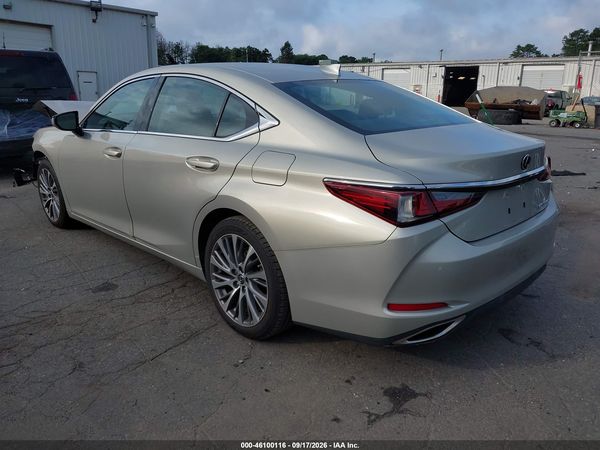 2019 LEXUS ES 350 — I3