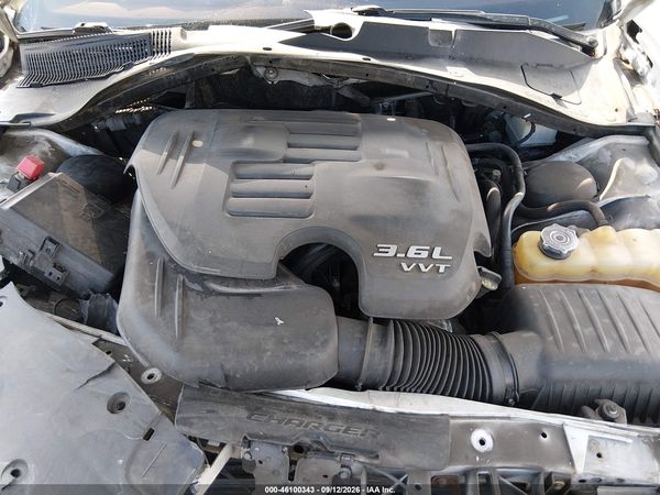 2016 DODGE CHARGER SXT — I10