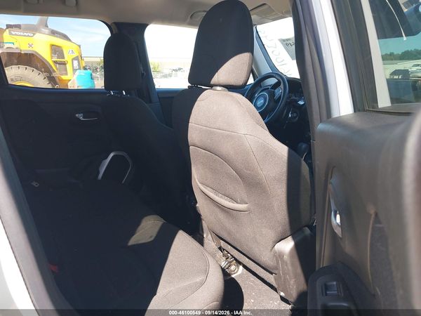 2018 JEEP RENEGADE LATITUDE 4X4 — I8