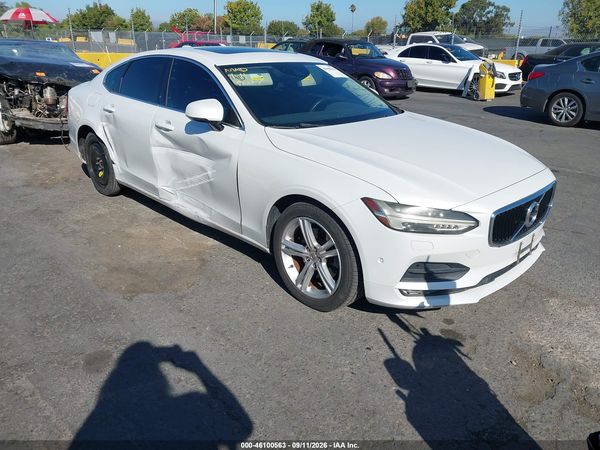 2017 VOLVO S90 T5 MOMENTUM — I1