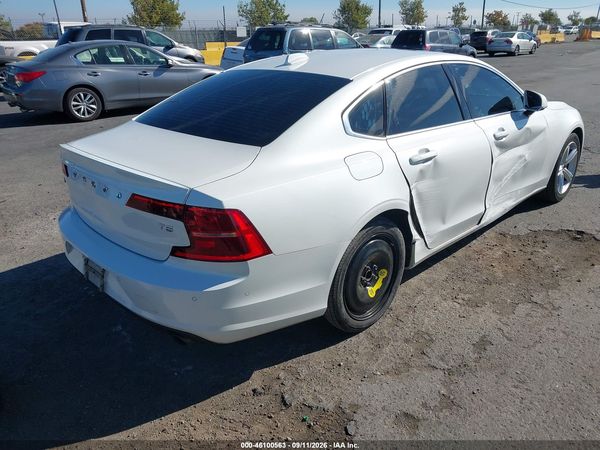 2017 VOLVO S90 — I4