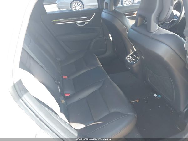 2017 VOLVO S90 T5 MOMENTUM — I8