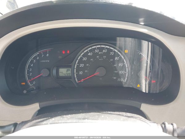 2012 TOYOTA SIENNA LE V6 8 PASSENGER — I7