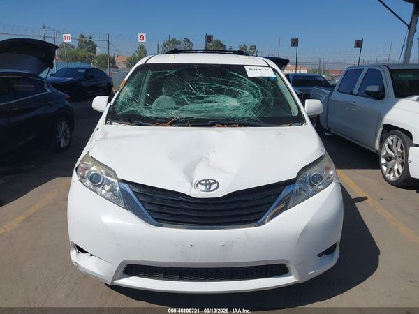 2012 TOYOTA SIENNA LE V6 8 PASSENGER — I115