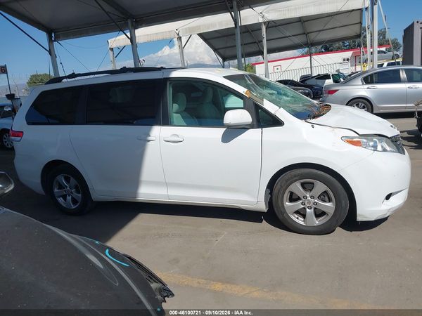 2012 TOYOTA SIENNA LE V6 8 PASSENGER — I116