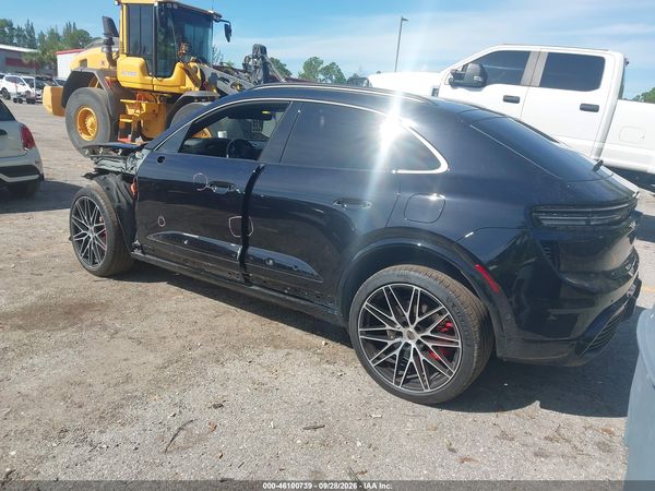 2025 PORSCHE MACAN ELECTRIC TURBO — I3
