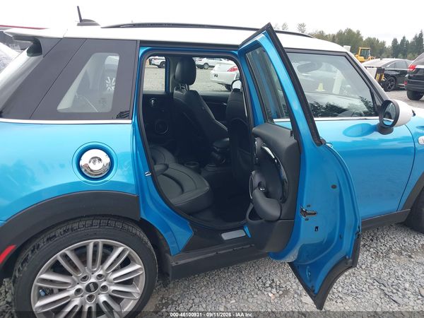 2015 MINI HARDTOP COOPER S — I8