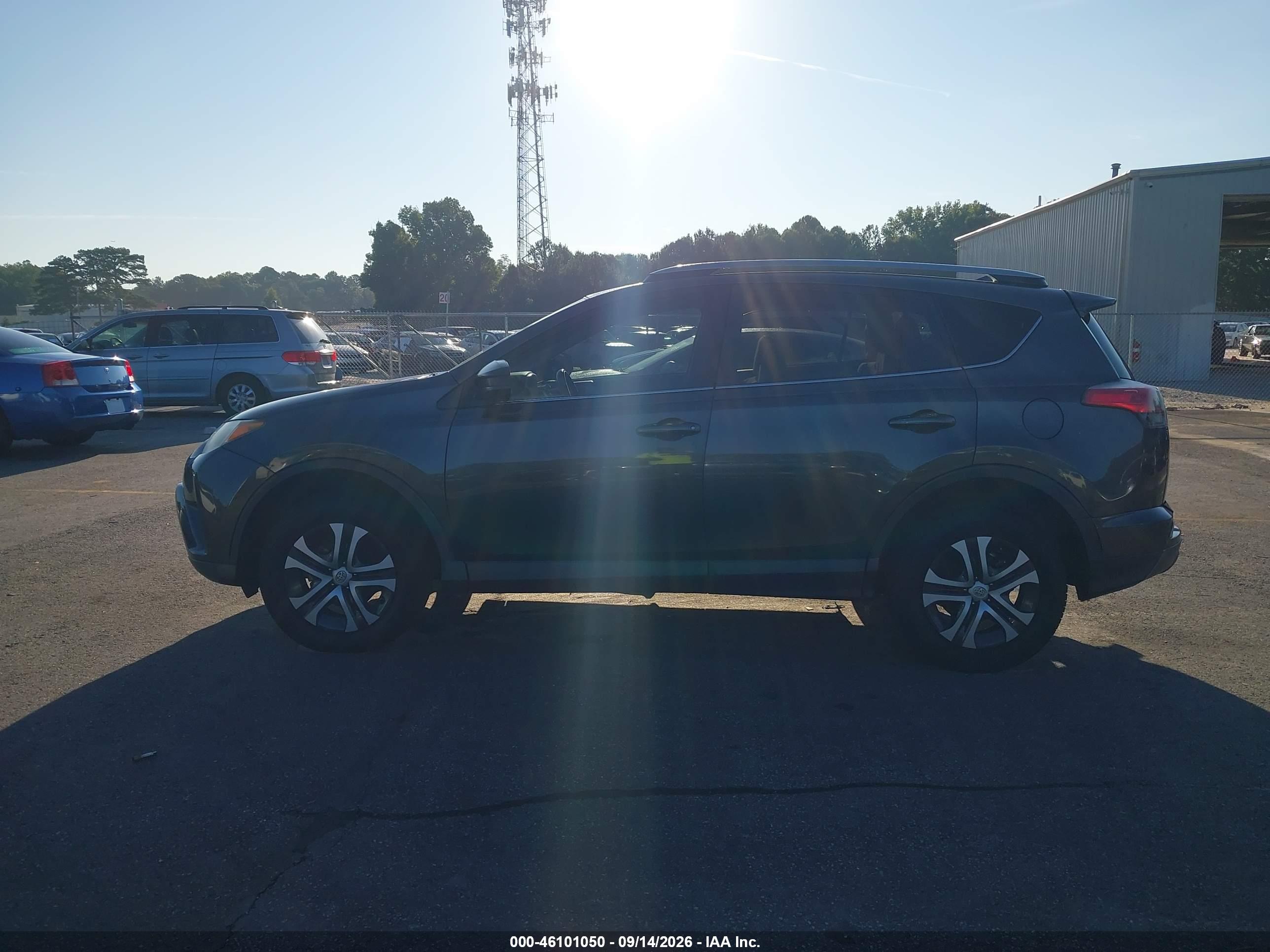 2017 TOYOTA RAV4 LE