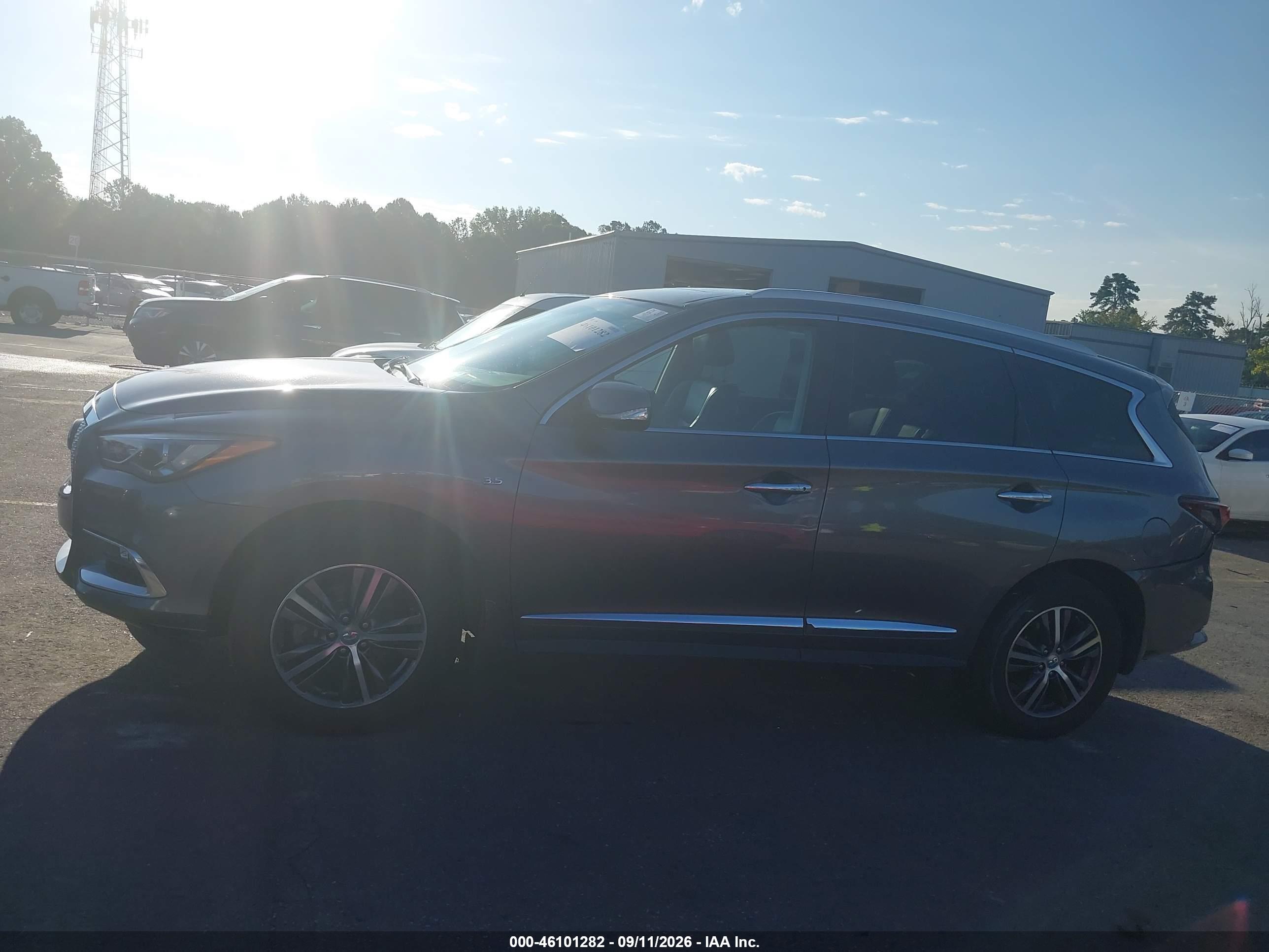 2017 INFINITI QX60