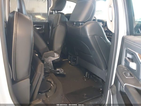 2022 RAM 3500 LARAMIE  4X4 8' BOX — I8