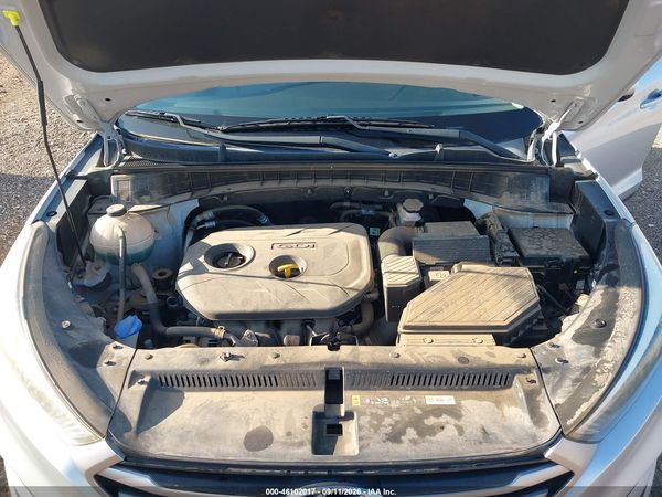2018 HYUNDAI TUCSON SE — I10