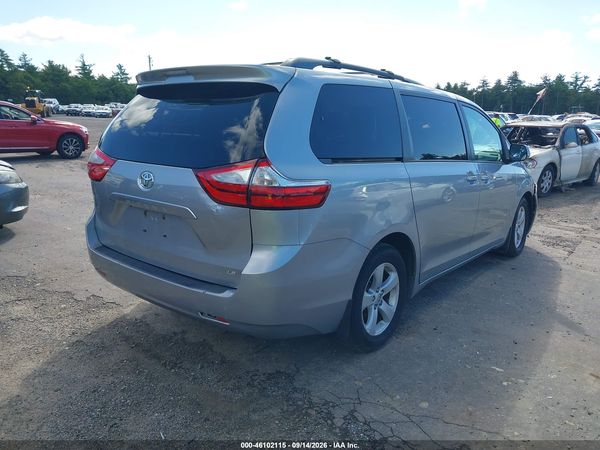2017 TOYOTA SIENNA LE 8 PASSENGER — I4