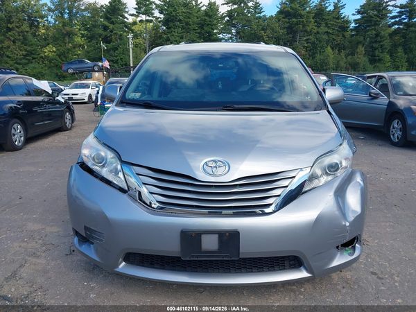 2017 TOYOTA SIENNA LE 8 PASSENGER — I115