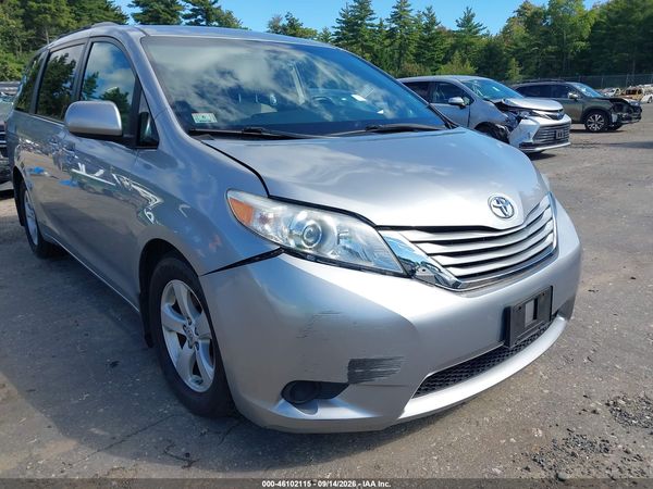 2017 TOYOTA SIENNA LE 8 PASSENGER — I155