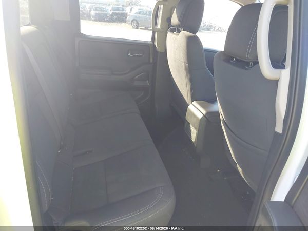 2023 NISSAN FRONTIER SV 4X2 — I8