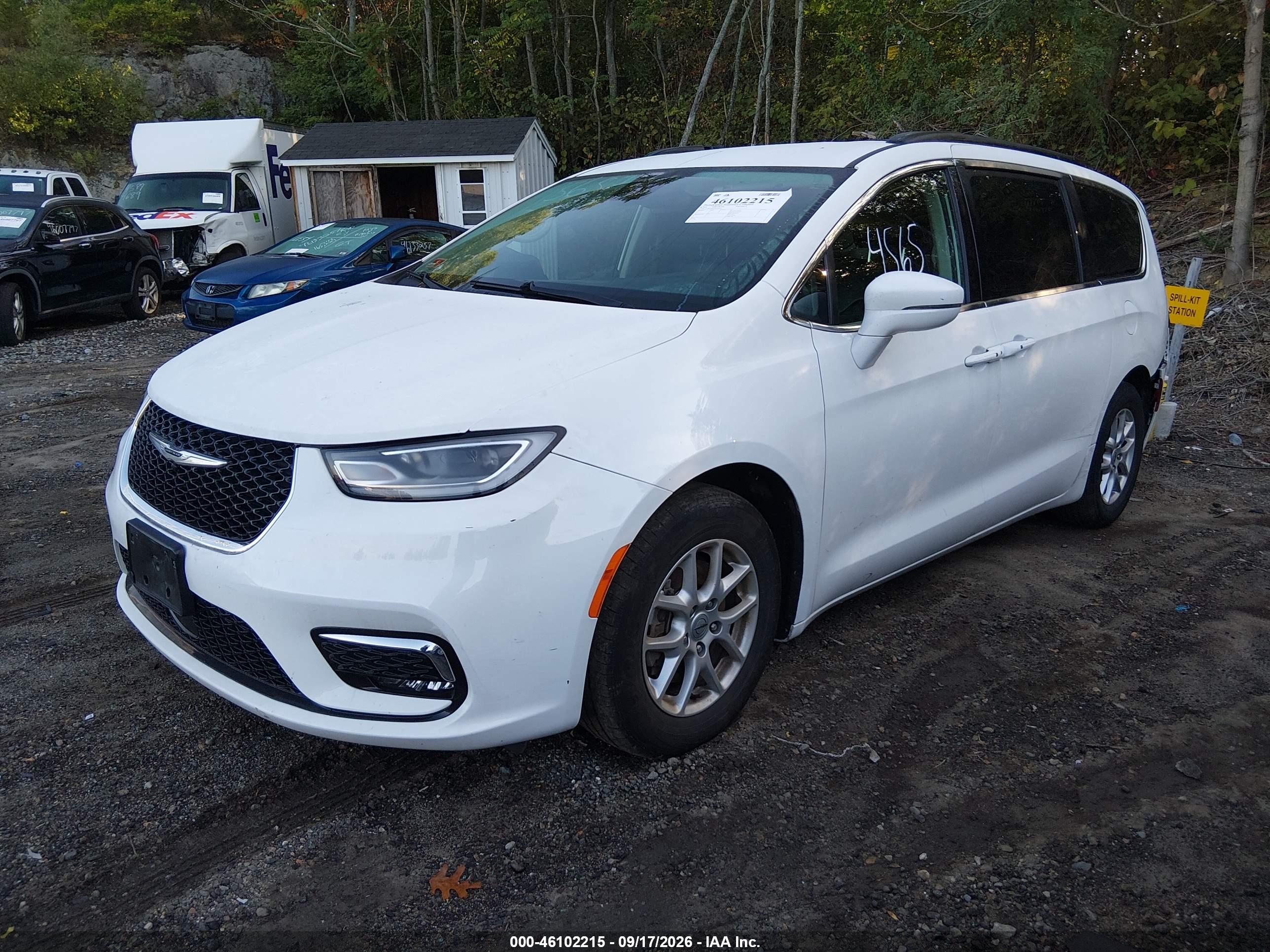 2022 CHRYSLER PACIFICA TOURING L — I2
