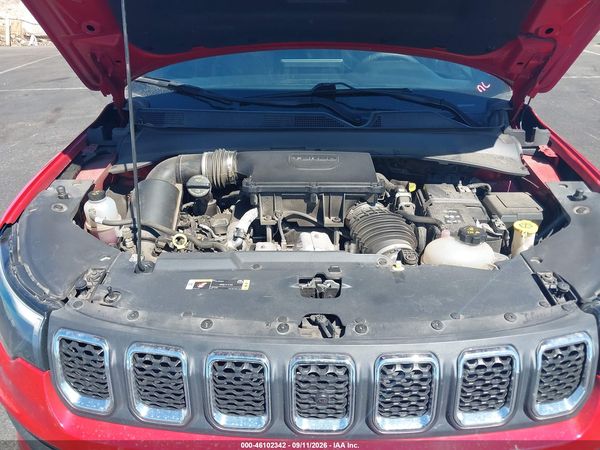 2023 JEEP COMPASS LATITUDE LUX FWD — I10
