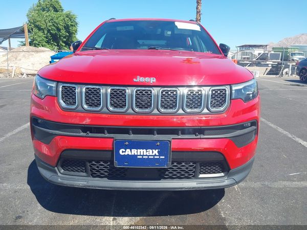 2023 JEEP COMPASS LATITUDE LUX FWD — I115