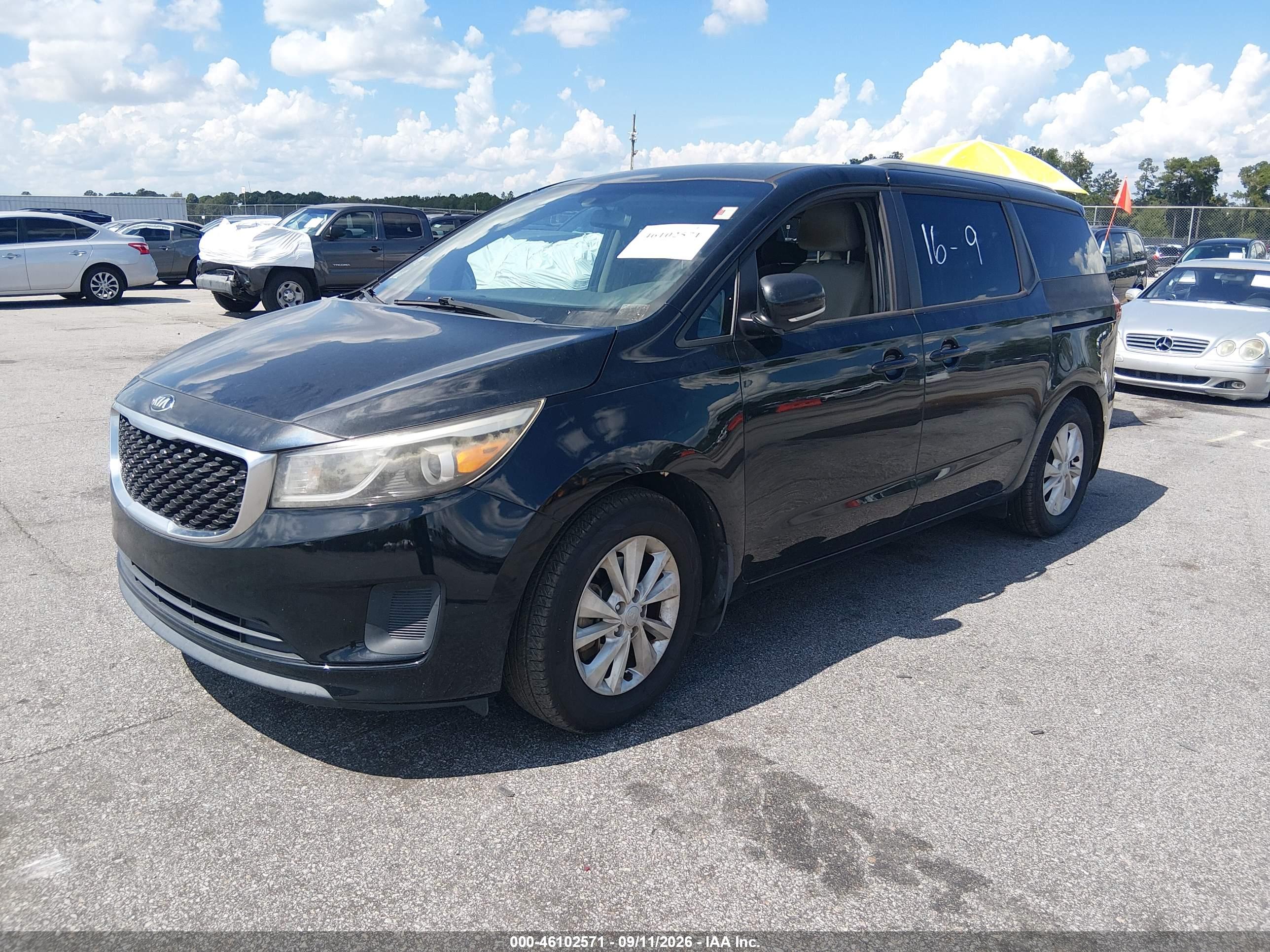 2016 KIA SEDONA LX — I2