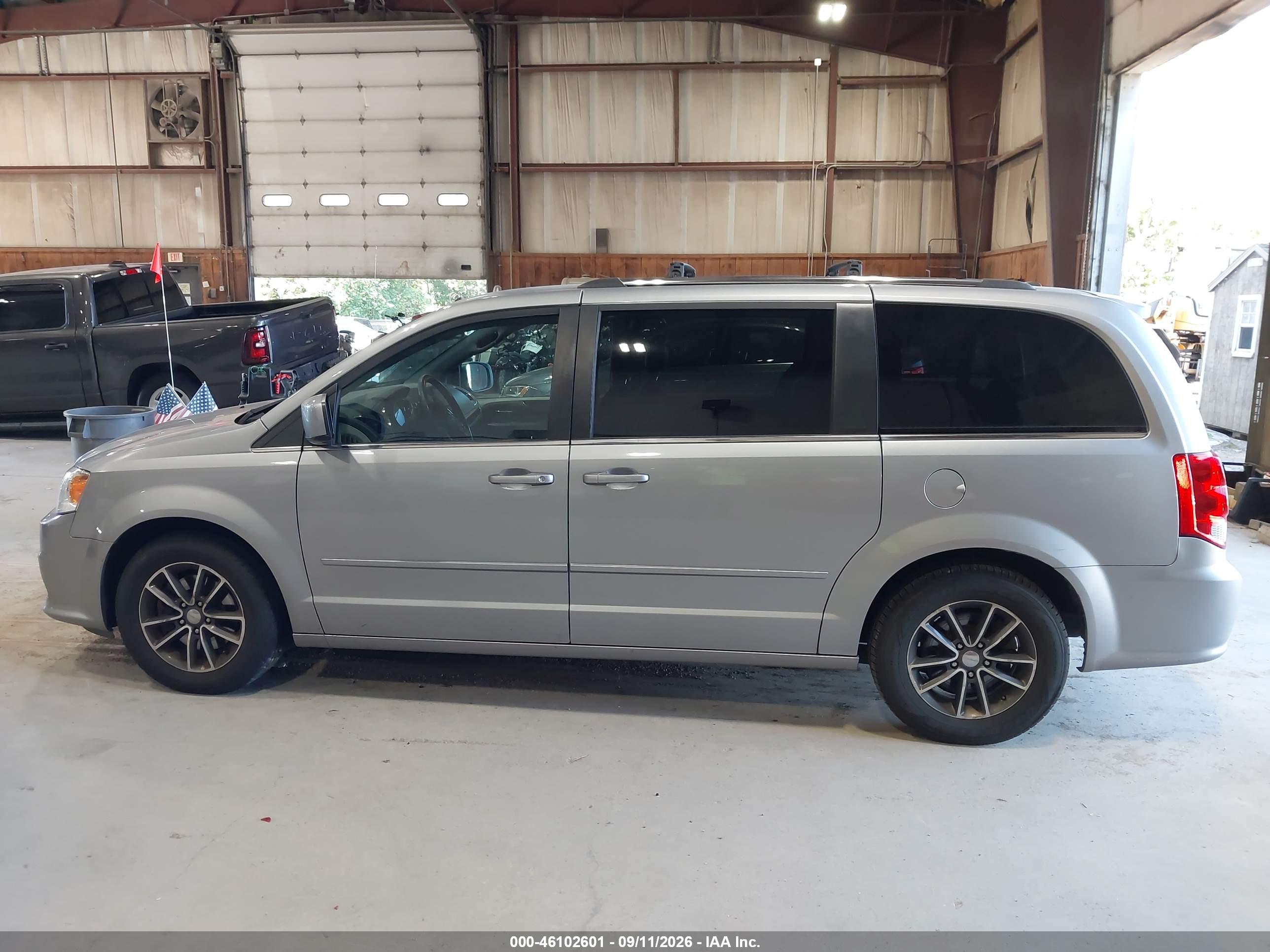 2017 DODGE GRAND CARAVAN SXT