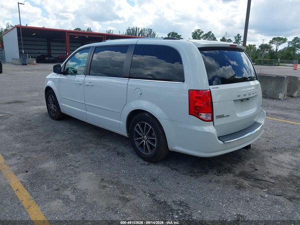 2017 DODGE GRAND CARAVAN SXT — I3