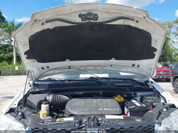 2017 DODGE GRAND CARAVAN SXT — I10