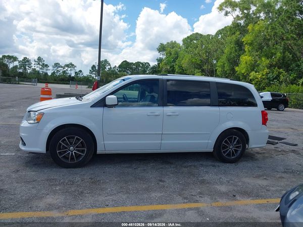 2017 DODGE GRAND CARAVAN SXT — I117