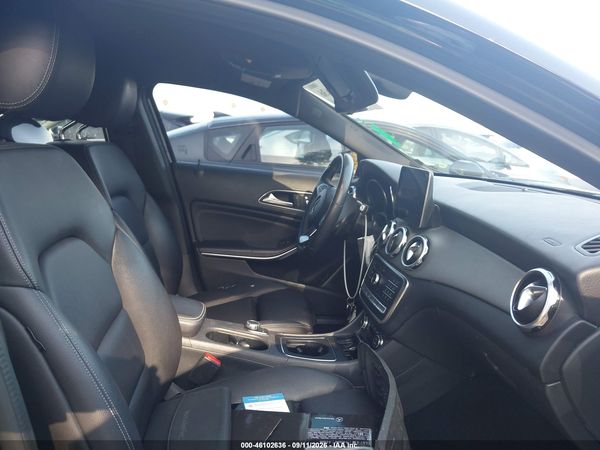 2018 MERCEDES-BENZ GLA GLA 250 — I5