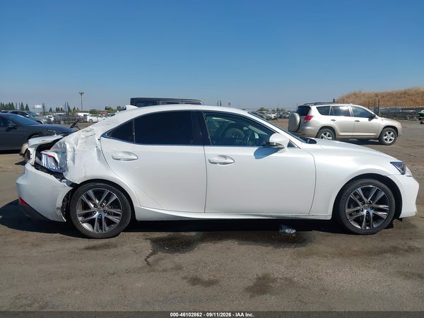 2019 LEXUS IS 300 — I116