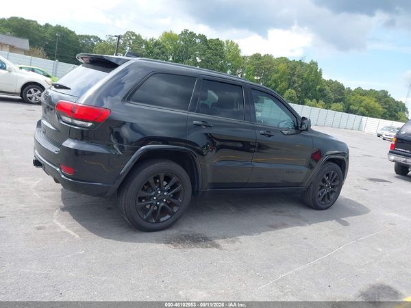 2017 JEEP GRAND CHEROKEE ALTITUDE 4X2