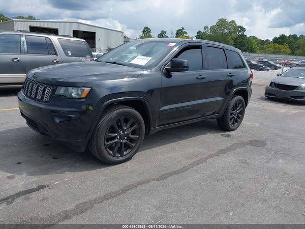 2017 JEEP GRAND CHEROKEE ALTITUDE 4X2