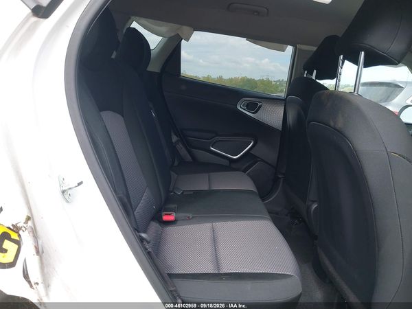 2023 KIA SOUL LX — I8