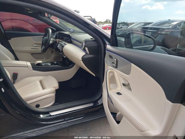 2019 MERCEDES-BENZ A 220 A220 — I5
