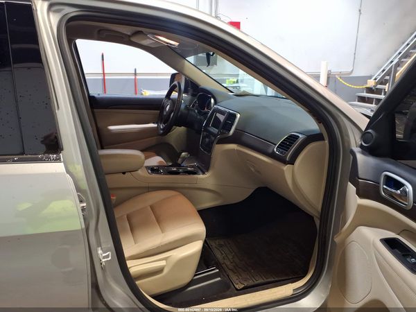 2018 JEEP GRAND CHEROKEE LAREDO E 4X4 — I5