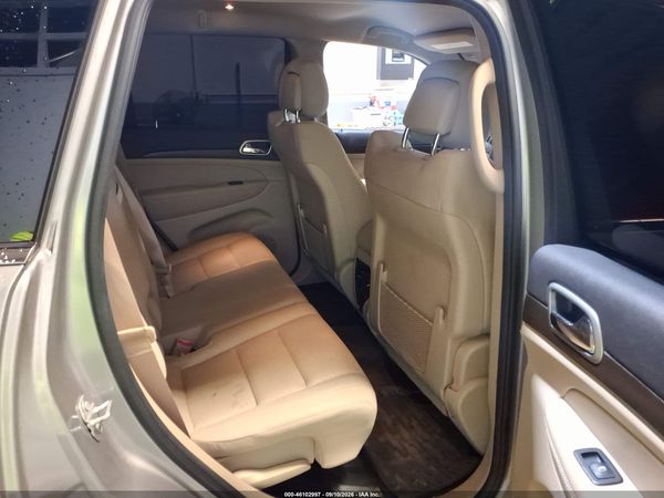 2018 JEEP GRAND CHEROKEE LAREDO E 4X4 — I8