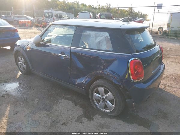 2016 MINI HARDTOP COOPER — I3