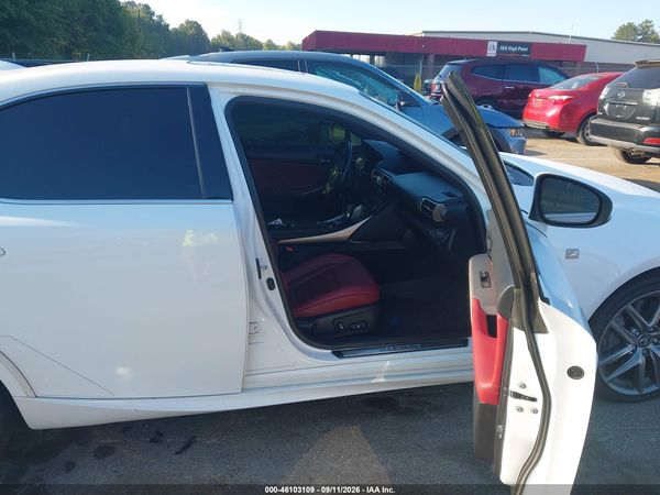2016 LEXUS IS 200T